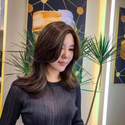 -AYO SALON