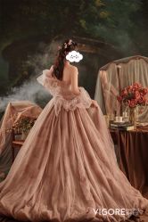 -雪中彩影婚纱摄影·微光艺术中心