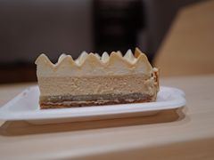 -VERIE BAKEHOUSE