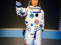 -金石蜡像馆