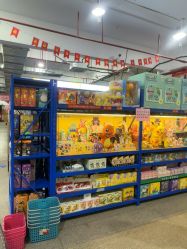 -逝水玩具折扣店