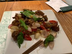 傣味柠檬香叶鸡-云海肴·汽锅鸡·云南菜(广安门天虹店)