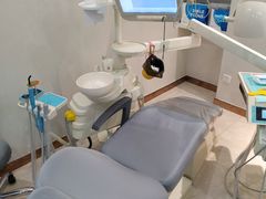 -牙易美口腔连锁(圣堂店)