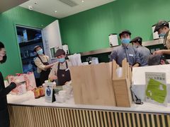 -奈雪的茶(优特汇店)