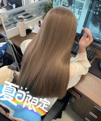 -东秀护肤造型