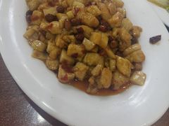 -巷子深菜馆·津门肘子(滨海店)