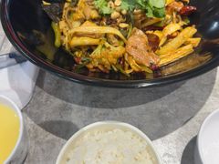 -川山城麻辣香锅(鼎汇美食城店)