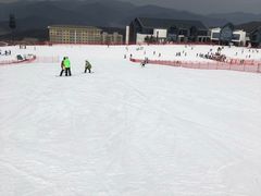 -鳌山滑雪度假区