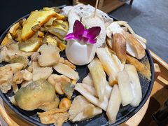 -一朵菌·野生菌探索家火锅(南亚店)
