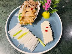 -半岛翡丽海鲜自助餐厅(观风亭店)