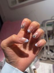 -丽心自助美甲美睫