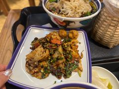 -云阿蛮云南生烫牛肉米线(奉贤路店)