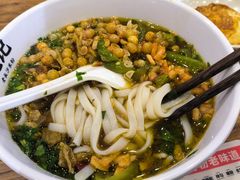 -湘人龙记老长沙米粉(鸟巢店)