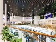 -杭州中沃沃尔沃4S店(滨江区店)