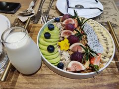 -Mark&Mars Restaurant