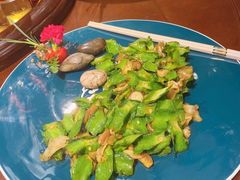 -贾小馆熏鸭