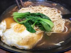 -牛吃草牛肉面(甬港南路店)