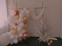 -FLOVIE FLORIST CAFE