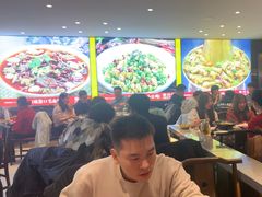 -川流不息·地道川菜·小龙虾(松东路店)