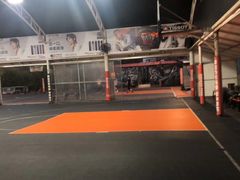 -洛克公园·篮球·足球·羽毛球(莘庄店)
