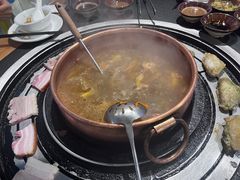 -阿山卓·野生菌火锅·纳西火塘烤肉