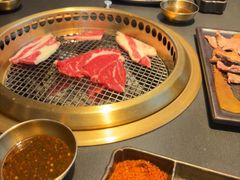 -铭牛烧肉·和牛海鲜自助(高新月牙湖店)