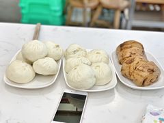 -李与白包子铺(桐梓林店)