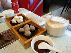芝士包心丸-烹然四季椰子鸡火锅(团结湖总店)