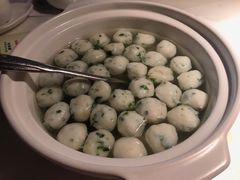 鱼丸汤-日丰园海肠水饺·老字号大连海鲜(和平广场店)