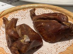 黄泥烧鸽子-燕郊烧鸽子(酷车小镇店)