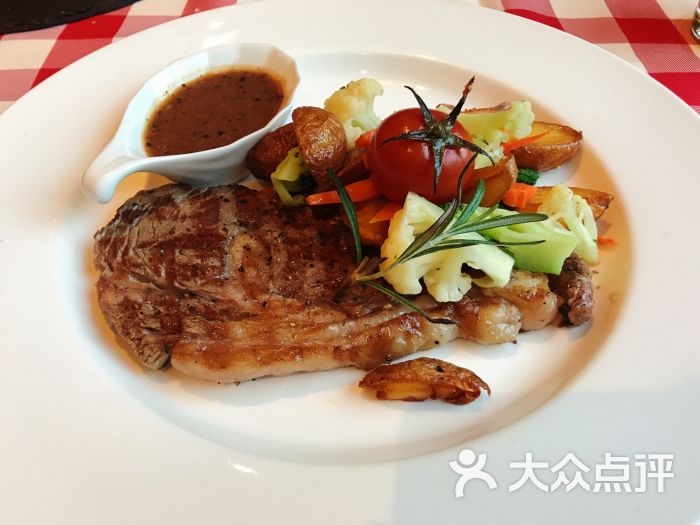 和平宾馆卡本妮法餐厅牛排图片 - 第7张