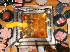 -吴氏老牌坊云南鱼豆花火锅店(通江街店)