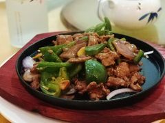 铁板牛肉-华兴餐厅·招牌生鱼片(桃园路店)