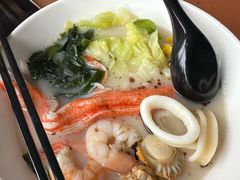 -彗星餐厅(香港迪士尼乐园)