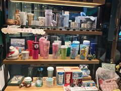 -星巴克(上海长宁来福士1F店)