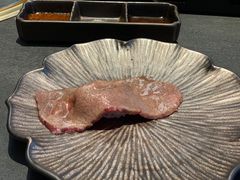 火炙和牛寿司-铭牛烧肉·和牛海鲜自助(高新月牙湖店)