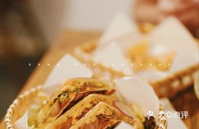 Spanish Sausage Sandwich