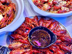 -肥小宝·金牌油焖大虾(襄阳龙虾地标店)