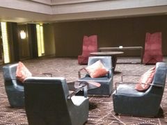 -上海松江假日酒店