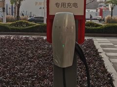 -TESLA 特斯拉(上海太古汇体验店)