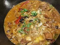 -万里闯关东铁锅炖菜馆(高新旗舰店)