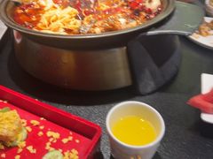 -辣尚瘾·烤鱼·新川菜(牡丹园直营店)