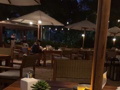 -三亚艾迪逊酒店·海滩烧烤 BARBACOA·现场乐队·浪漫晚餐·烧烤海鲜