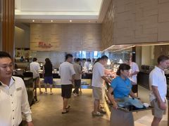 -亚龙湾希尔顿自助餐厅·海鲜·烧烤·沙滩BBQ·现场乐队