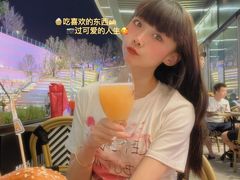 -HUZI虎滋精酿餐吧(京西大悦城店)