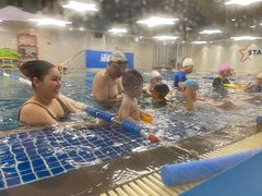 -蓝旗亲子游泳(范湖万达广场店)