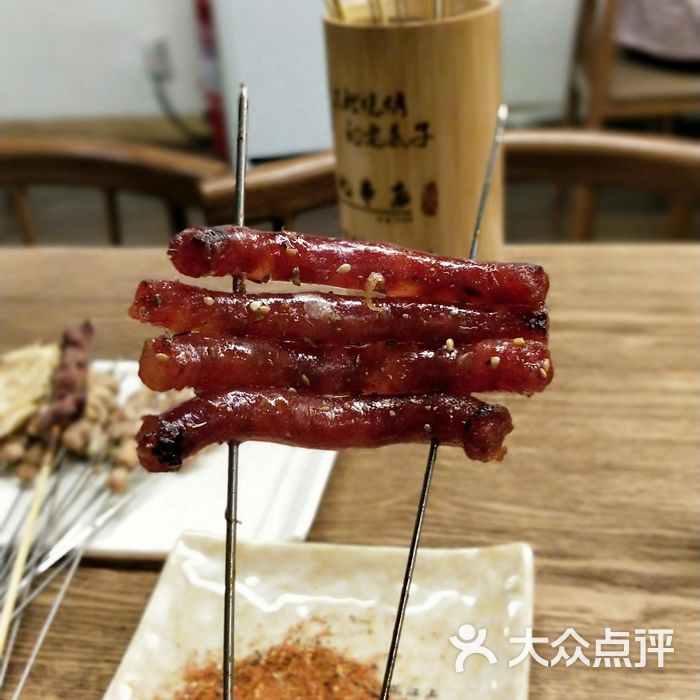 姜北串店·营业至凌晨一点秘制风干肠图片-北京烧烤-大众点评网