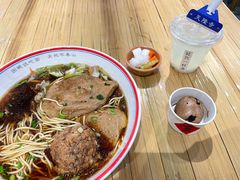 招牌狮子头面-面春山·传统老卤面(天隆寺店)