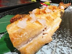 -铭牛烧肉·和牛海鲜自助(高新月牙湖店)
