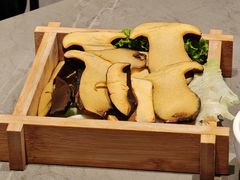 -阿婆情腊排骨火锅·野生菌季(古城旗舰店)